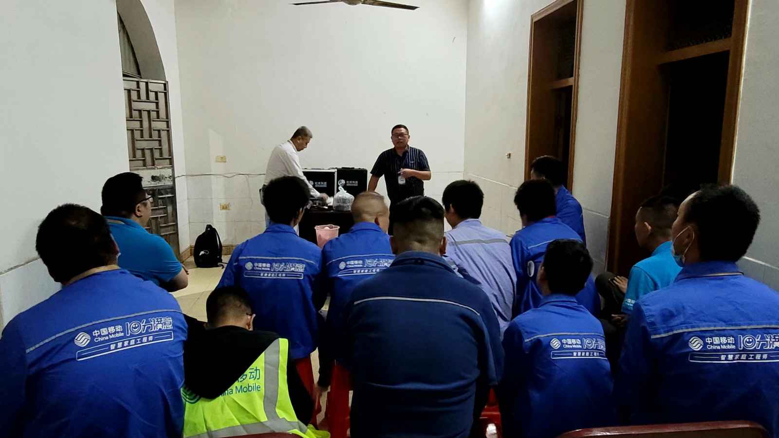 海口德韬线上技术支持有限公司为中移铁通有限公司安全用电培训